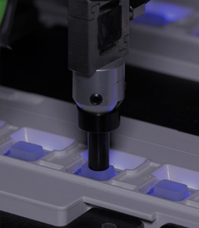Optomechatronic testers are equiped with up to 4 flying heads (XY) on top side and 4 flying heads (XY) on bottom side.